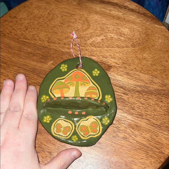 Handcrafted Green Mushroom Wall Hanging candle holder - Picture 2 of 9